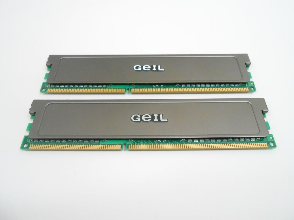 GEIL 4GB (2x2GB) DDR3-1333 PC3-10660 1.5v DIMM Desktop Ram GV34GB1333C9DC