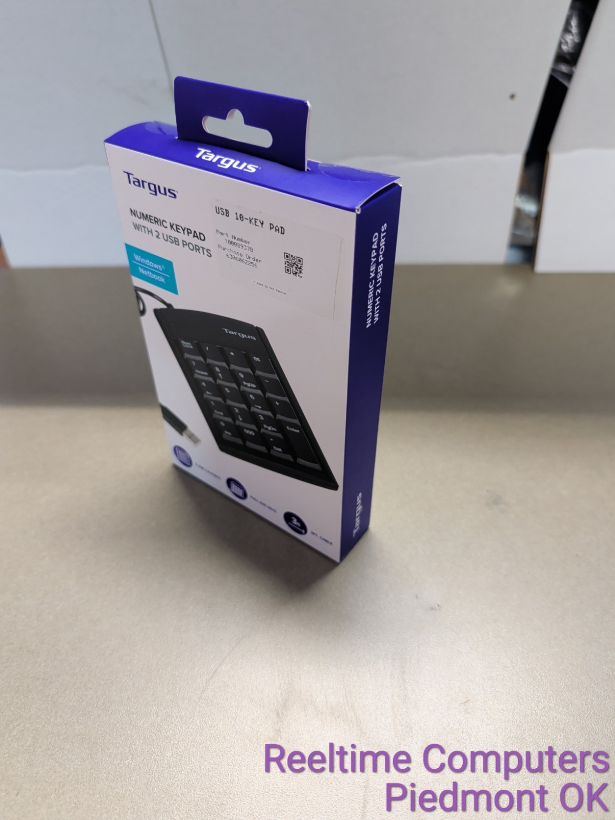 New Targus PAKP004B PAUK10U Numeric Keypad 2 USB Ports Wired USB Hub