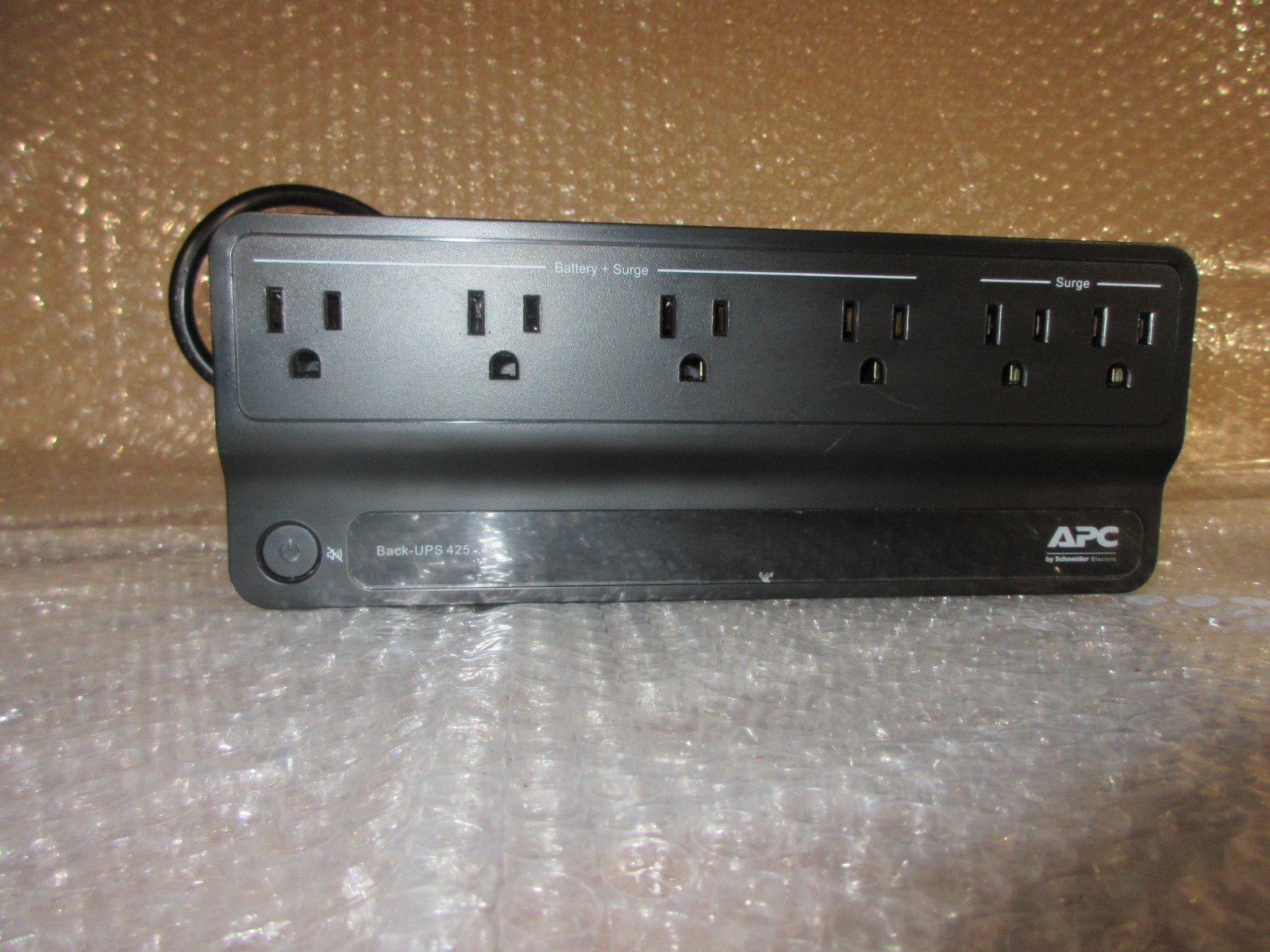 APC BE425M 6 Outlets 425VA 120V 180J Battery Back-UPS & Surge Outlet-NO BATTERY