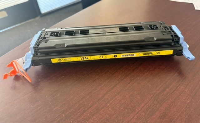 Genuine HP Q6002A 124A Yellow Toner Cartridge New No Retail Box