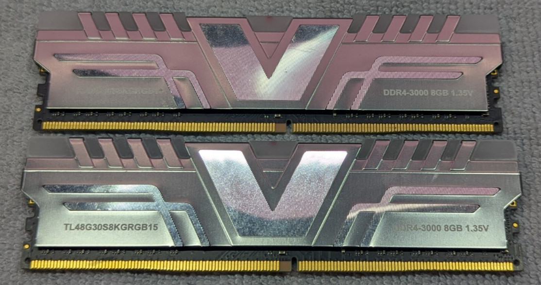 V-Color Skywalker Prism RGB 16GB (2 x 8GB) DDR4-3000MHz Desktop RAM