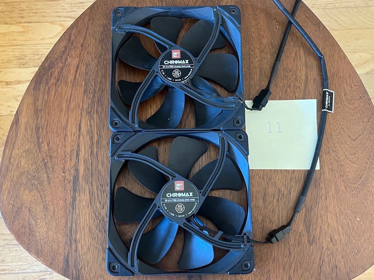 2x Noctua NF-A14 PWM chromax.Black.swap