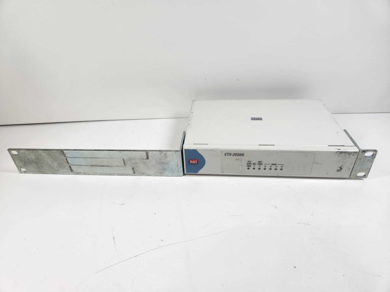 RAD ETX-203AX_SFR2/N/GE30/2SFP/4UTP  Switch