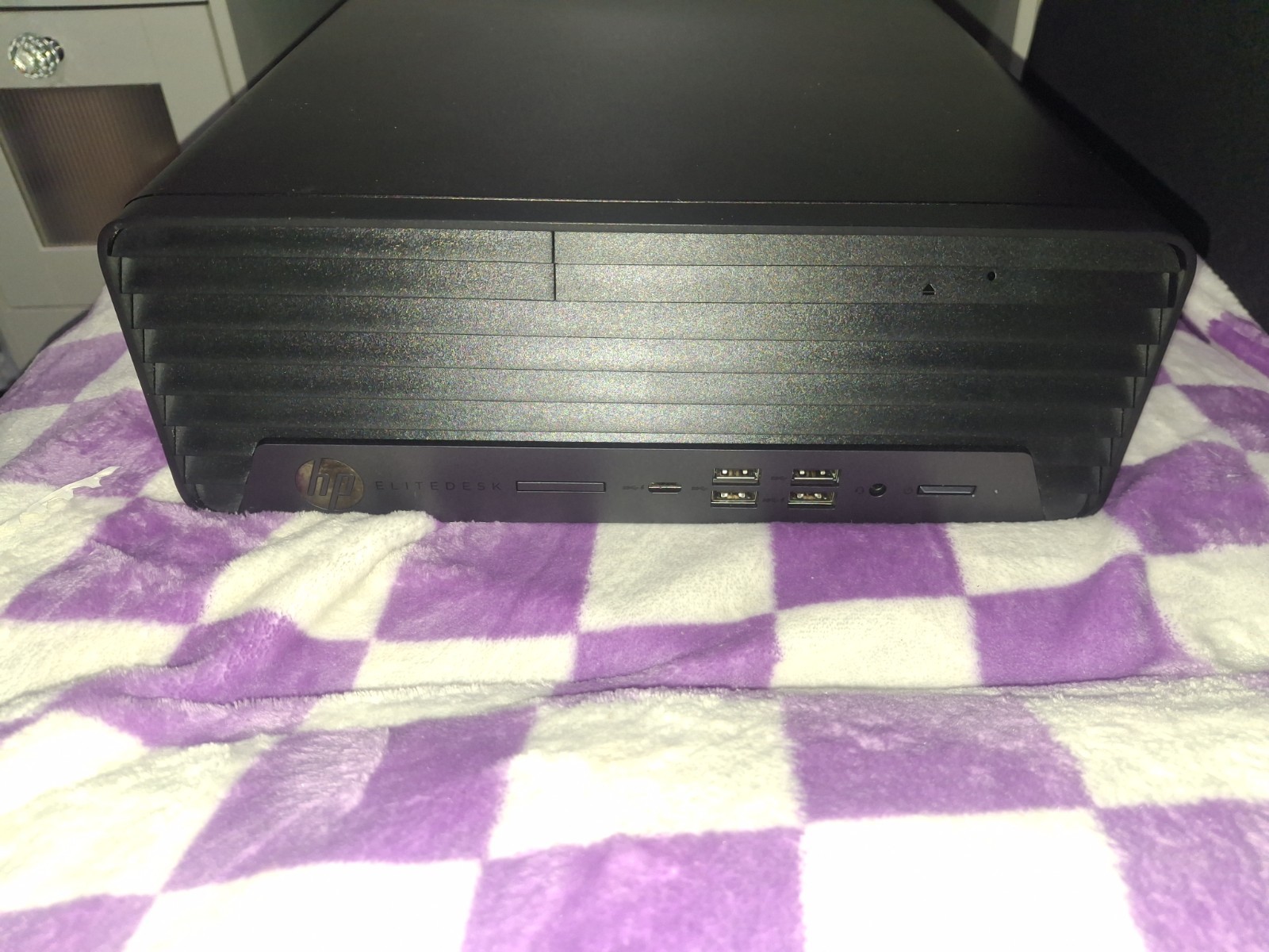 HP Elitedesk 805 g6 sff NO SSD NO RAM