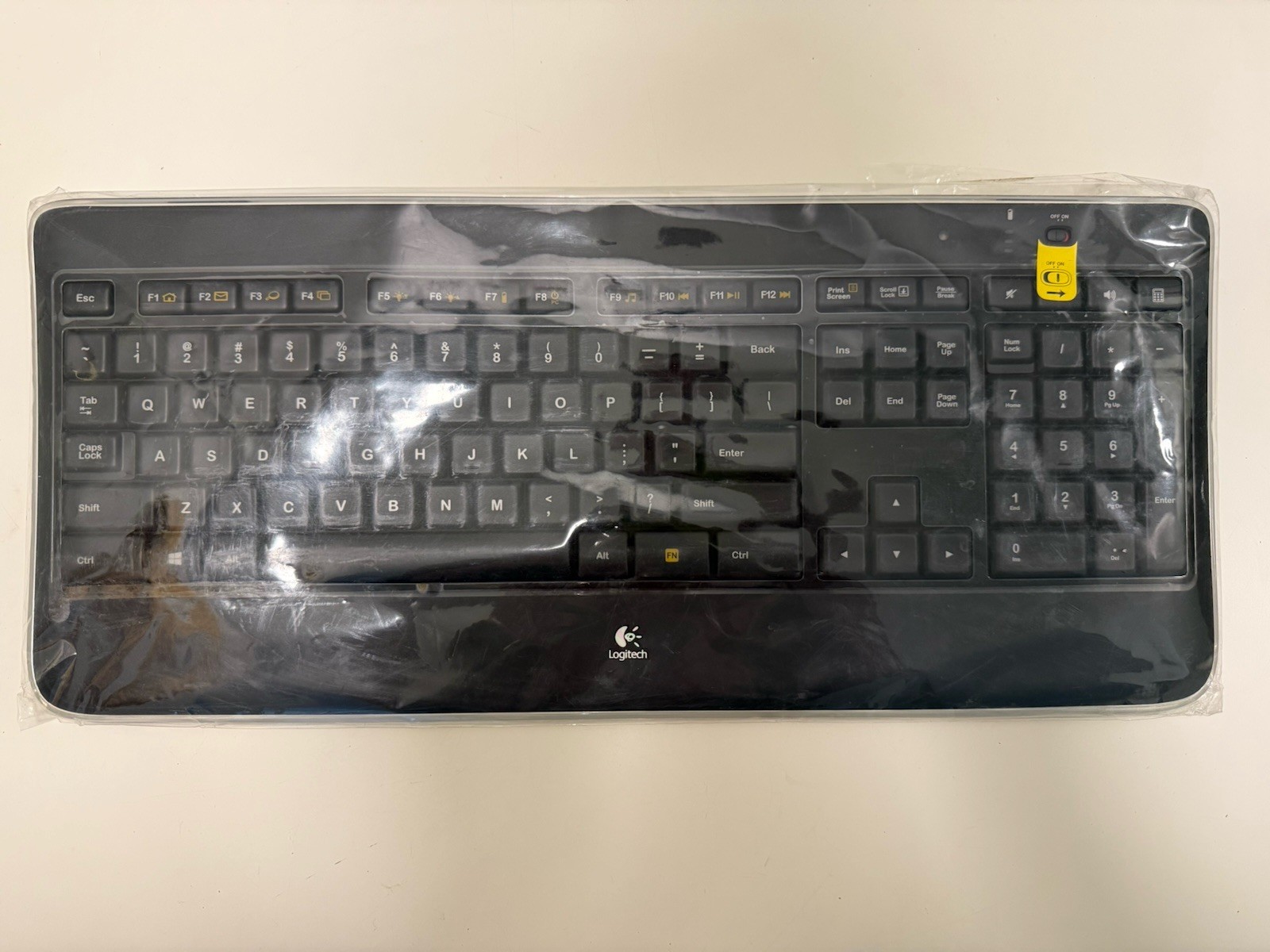 Logitech K800 Wireless Illuminated Backlit Keyboard 920-002359 Open Box