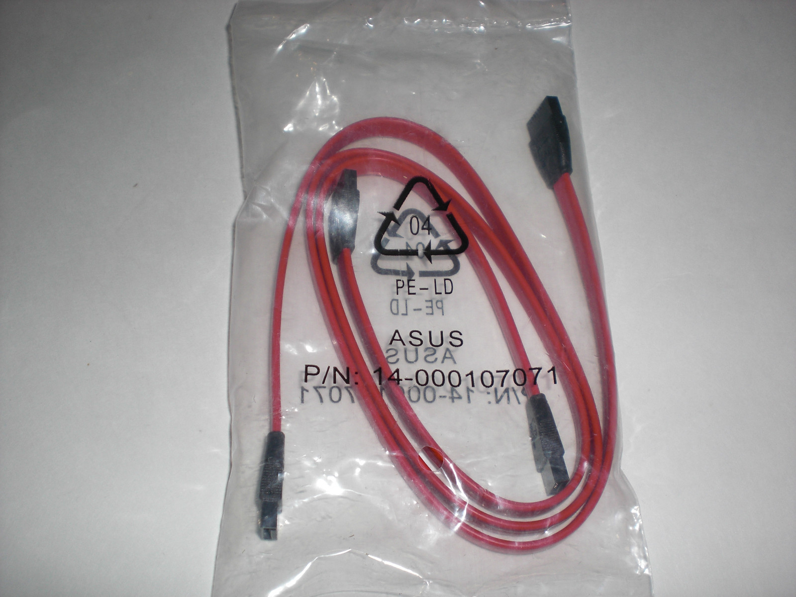 ASUS SATA 14-000107071 Cables