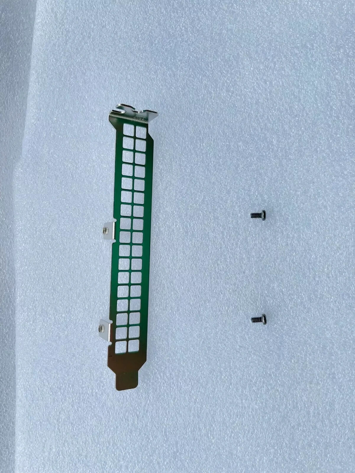 Supermicro Full Height Bracket For AOC-S3008L-L8I L8E AOC-S3108L-H8IR