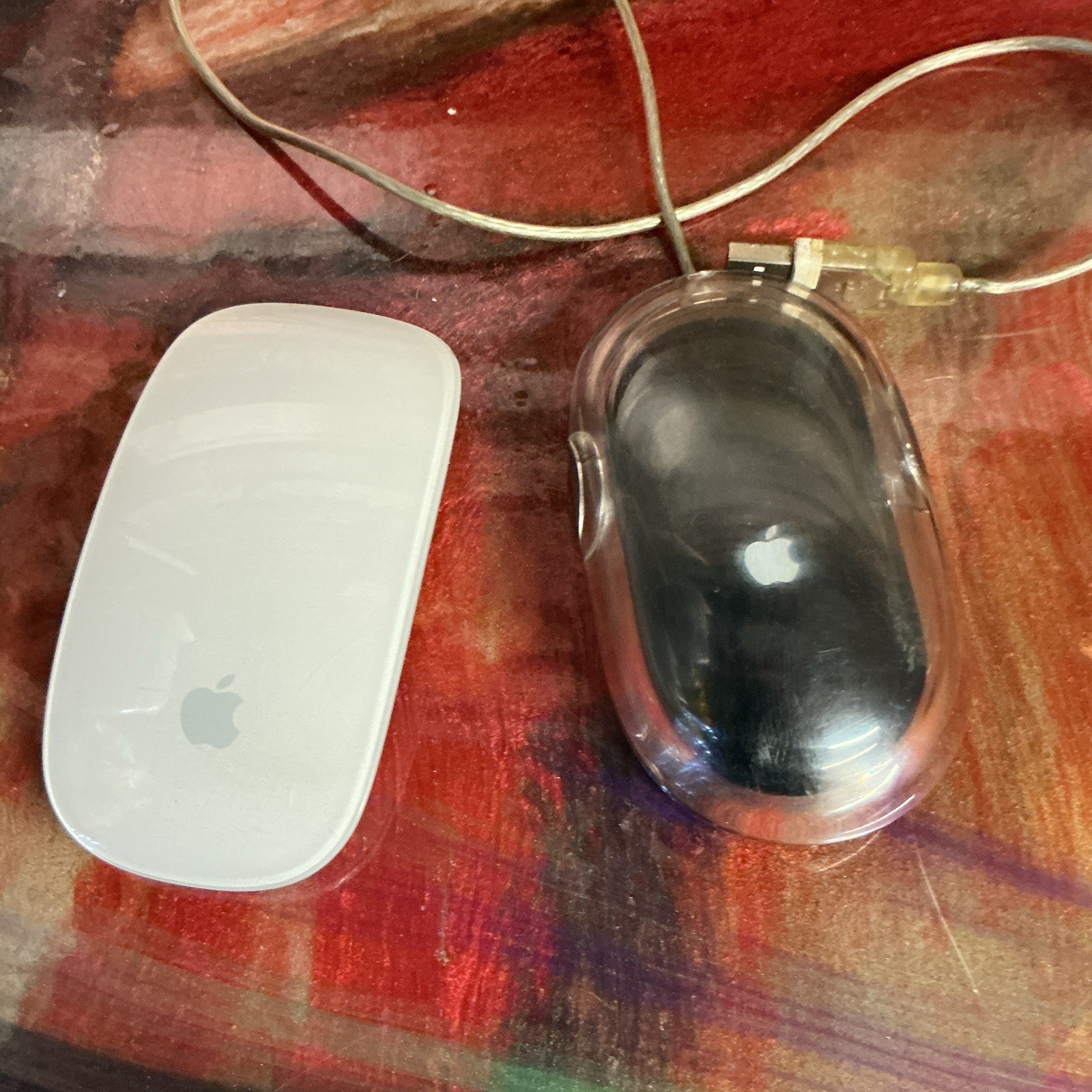 Apple Pro Mouse M5769 Wired USB Optical Scroll Wheel Mouse White/Black