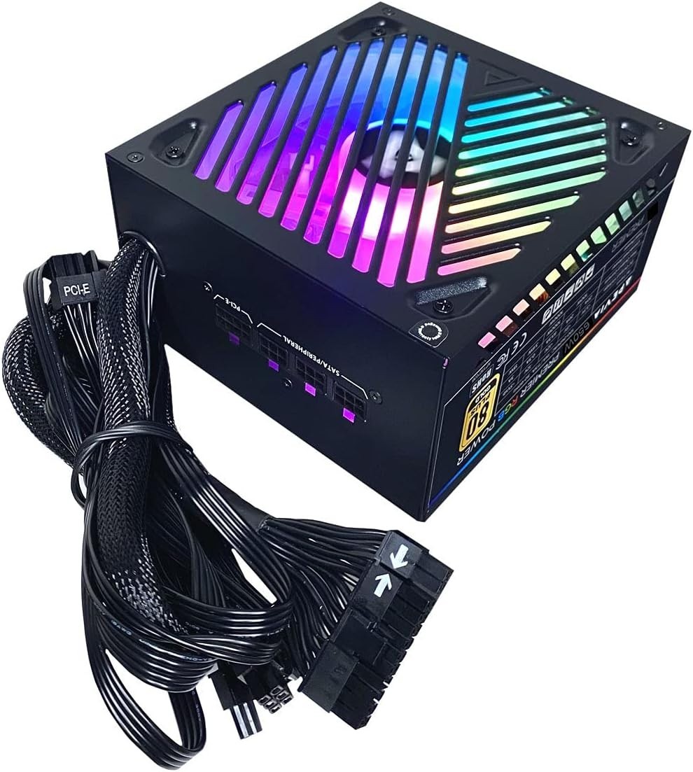 Fuente de poder 650W 80+ Gold con RGB y diseño semimodular.