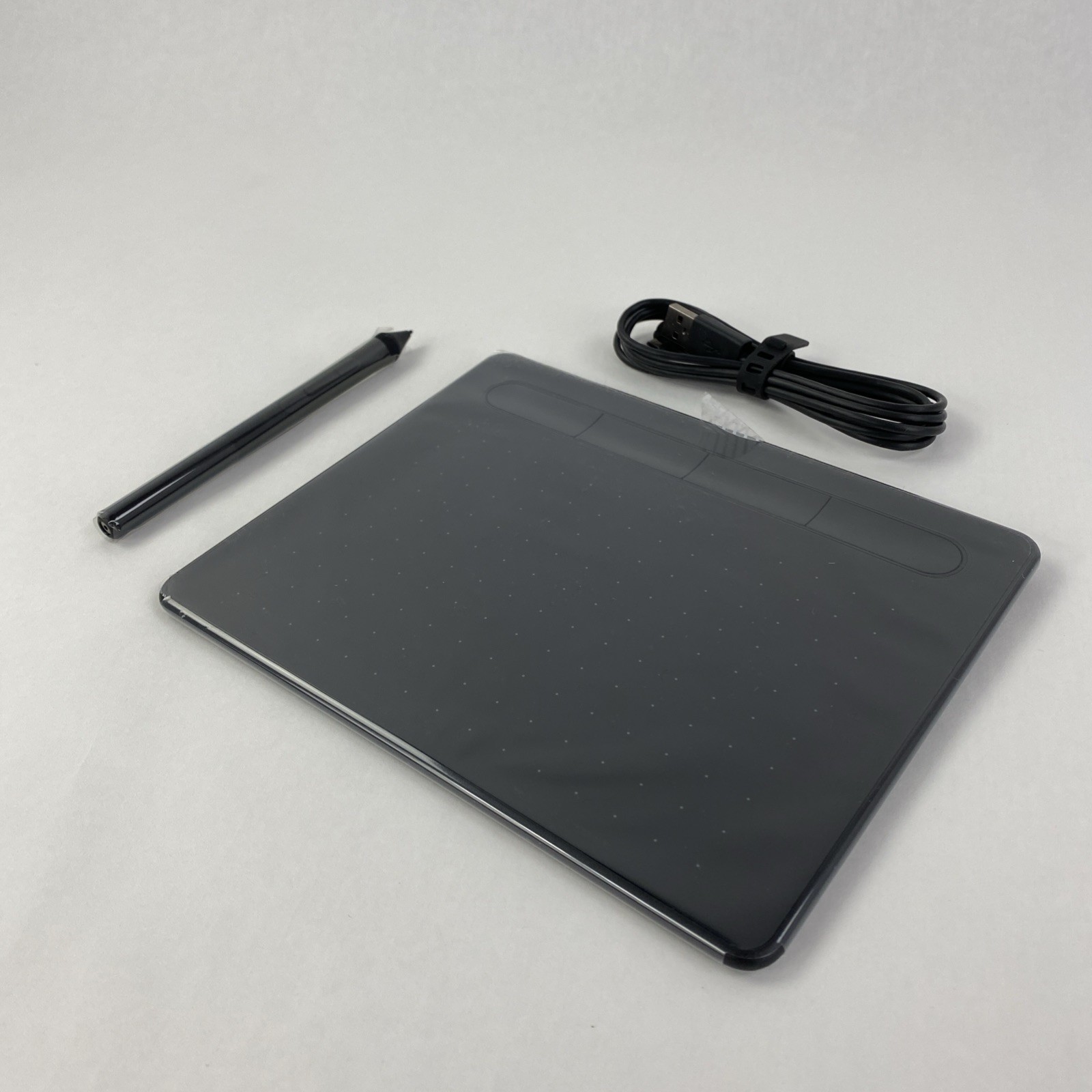 Wacom CTL-4100 Intous 5V Drawing Tablet - Lot of 2