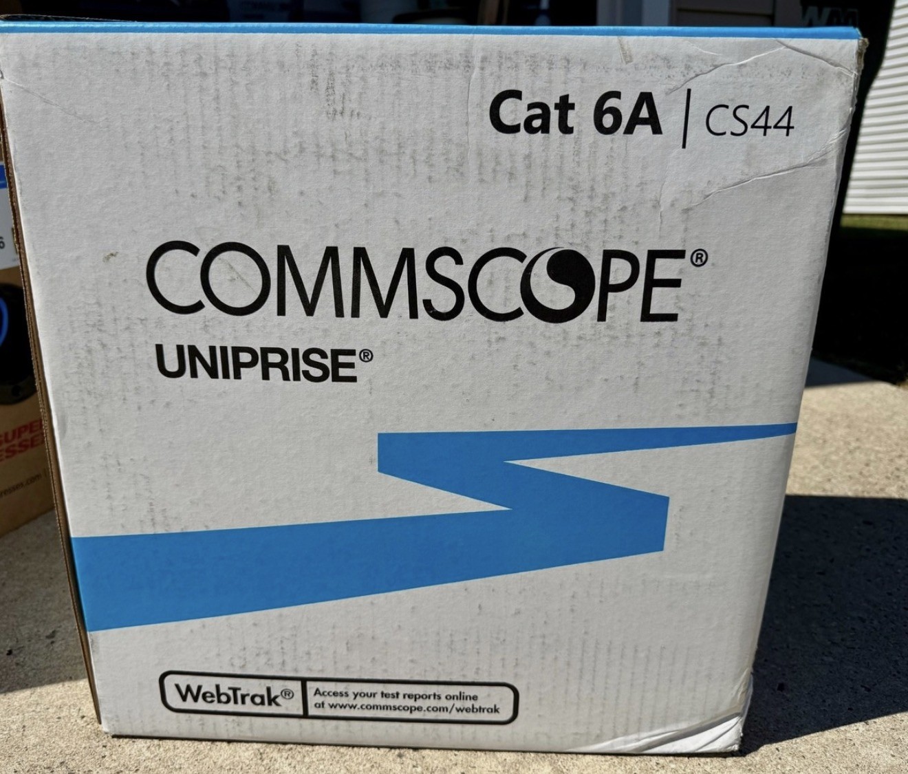 COMMSCOPE CS44P U/UTP, Cat 6A, 4/23 AWG  Plenum, White 1000 feet UN874026814/10