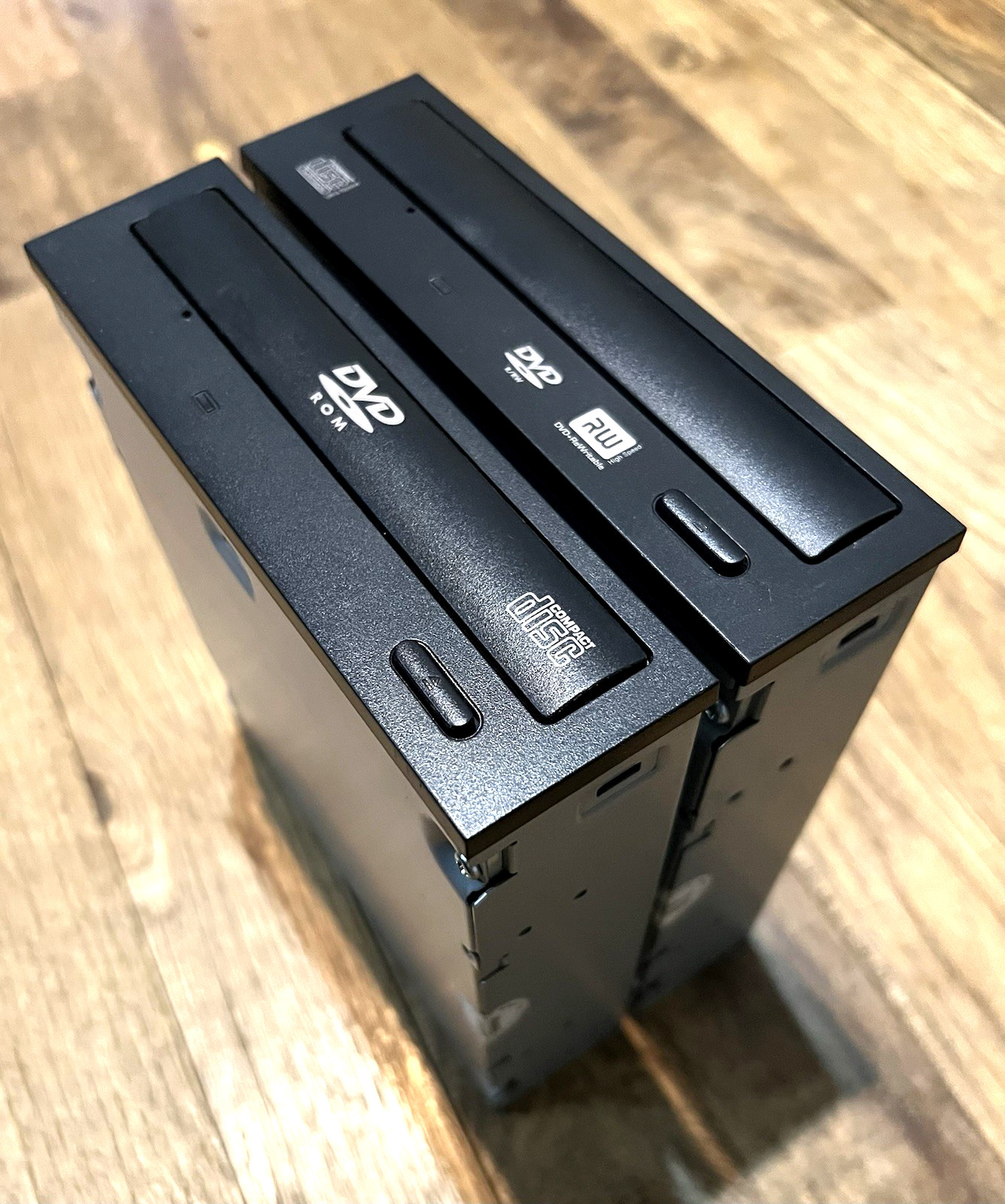 Sony DW-Q30A DVD/CD RW & Sony DDU1615 DVD Rom Drives