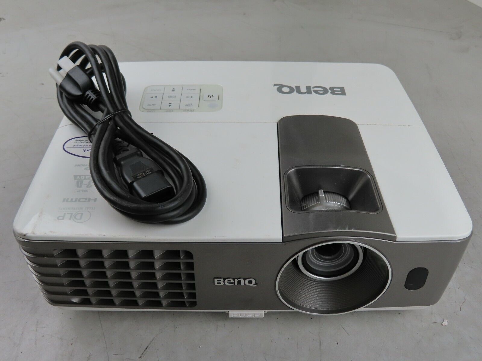 BenQ MX711 DLP Projector - Unknown Lamps Hrs. AS-IS (PARTS)