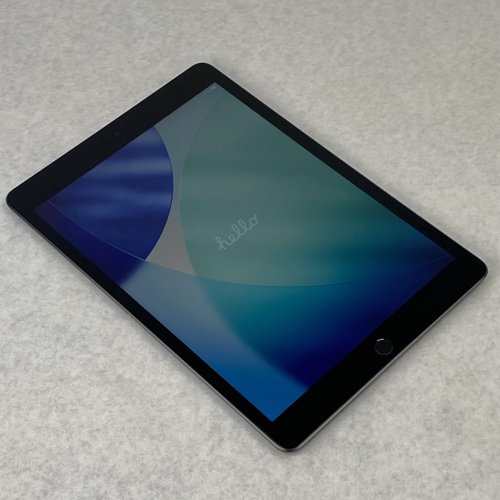 Apple iPad 9th Gen A2602 64GB 9.7" Wi-Fi Space Gray IOS 26.4