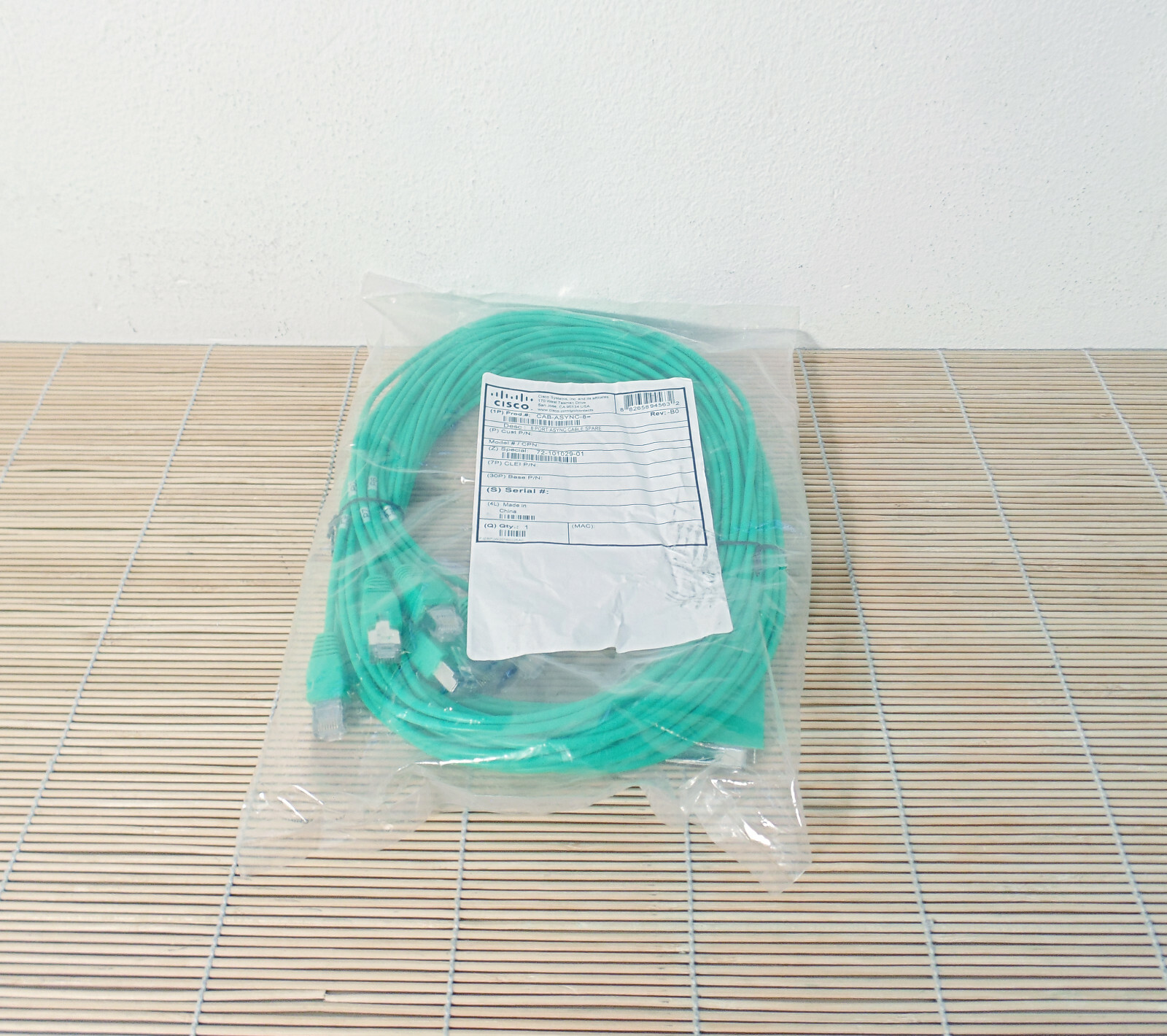 New Genuine Cisco CAB-ASYNC-8 8-Port Async Cable New