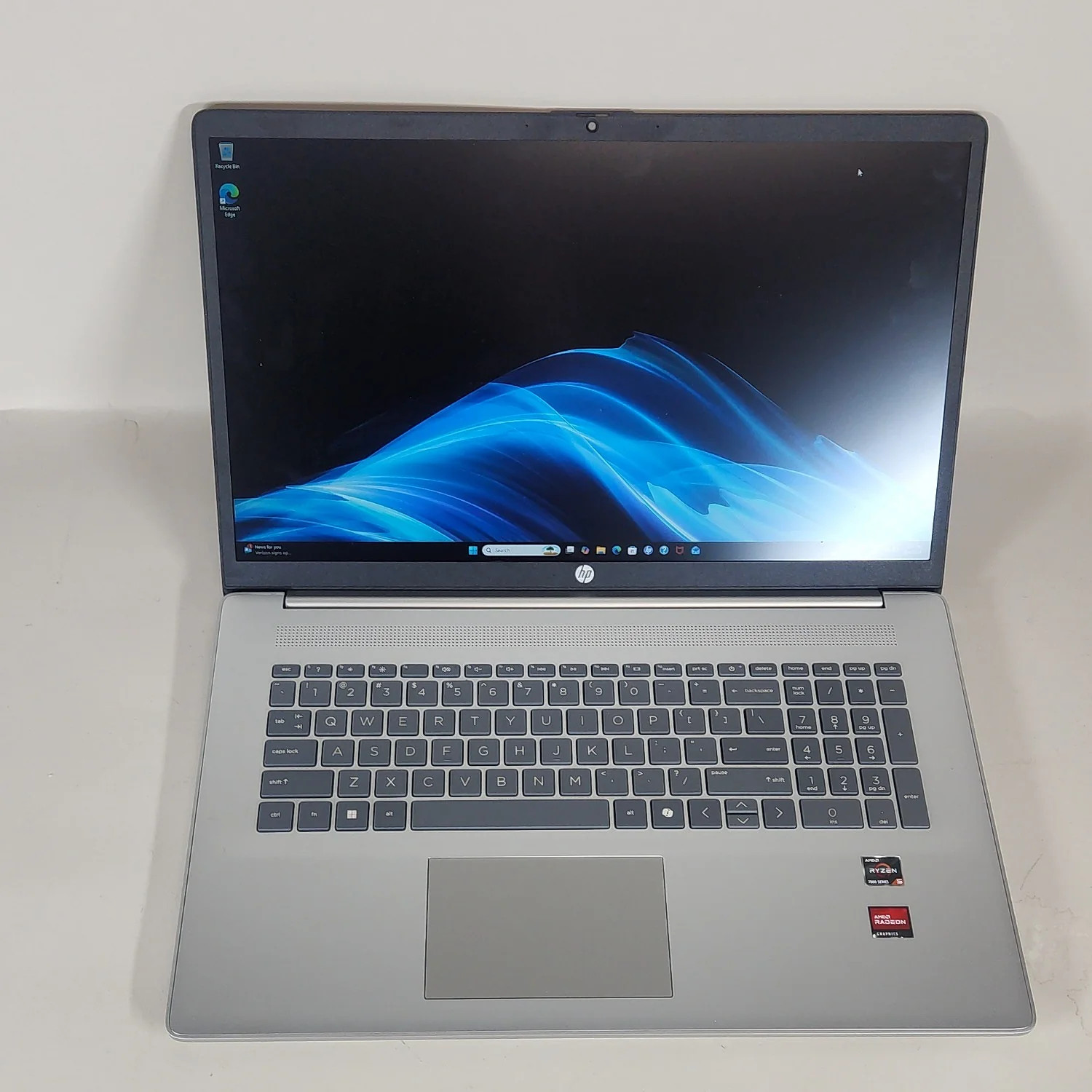 HP Laptop 17-CP3401NR 17" Ryzen 5 7430U 2.3GHz 64GB RAM 1TB SSD
