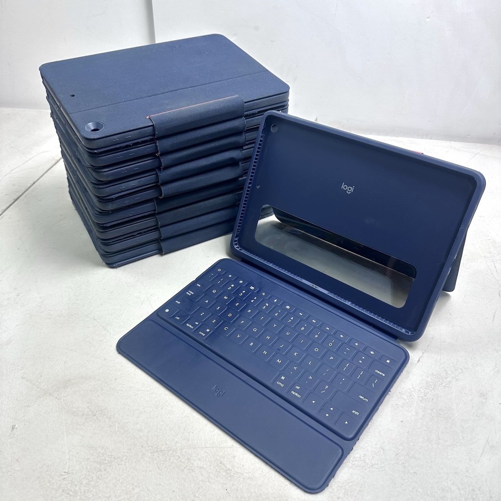 Lot 10 Logitech YU0073 Rugged Combo 3 Keyboard Cases iPad 7th 8th 9th Blue WORKS