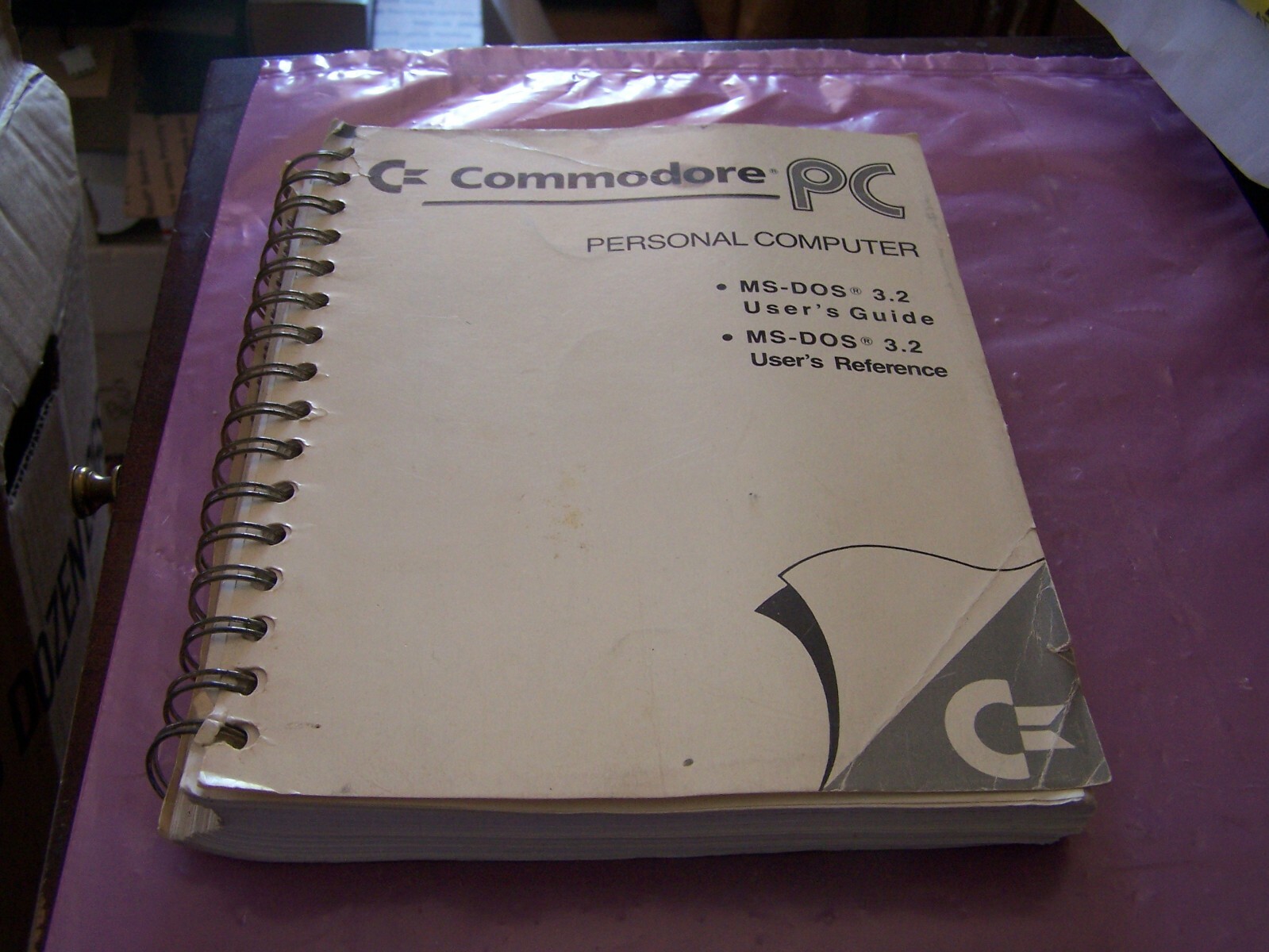 Commodore PC MS DOS 3.2 User's Guide and User's Reference - 1987 - 300+ pages #1