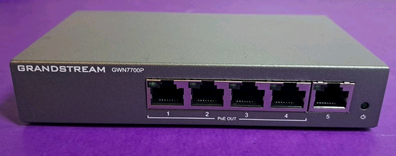 Grandstream Networks GWN7700P Poe Switch 5x GigE 4x Poe