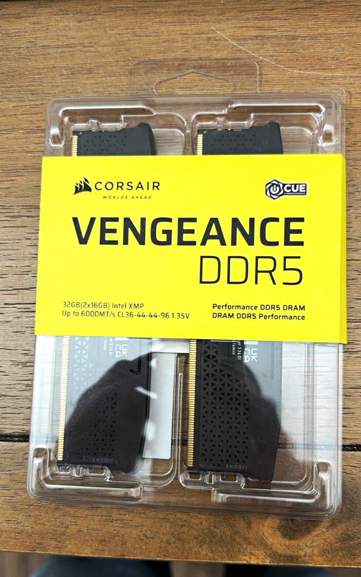 CORSAIR Vengeance DDR5 RAM 16GB (2x8GB) 5200MHz CL40-40-40-77 1.25V 