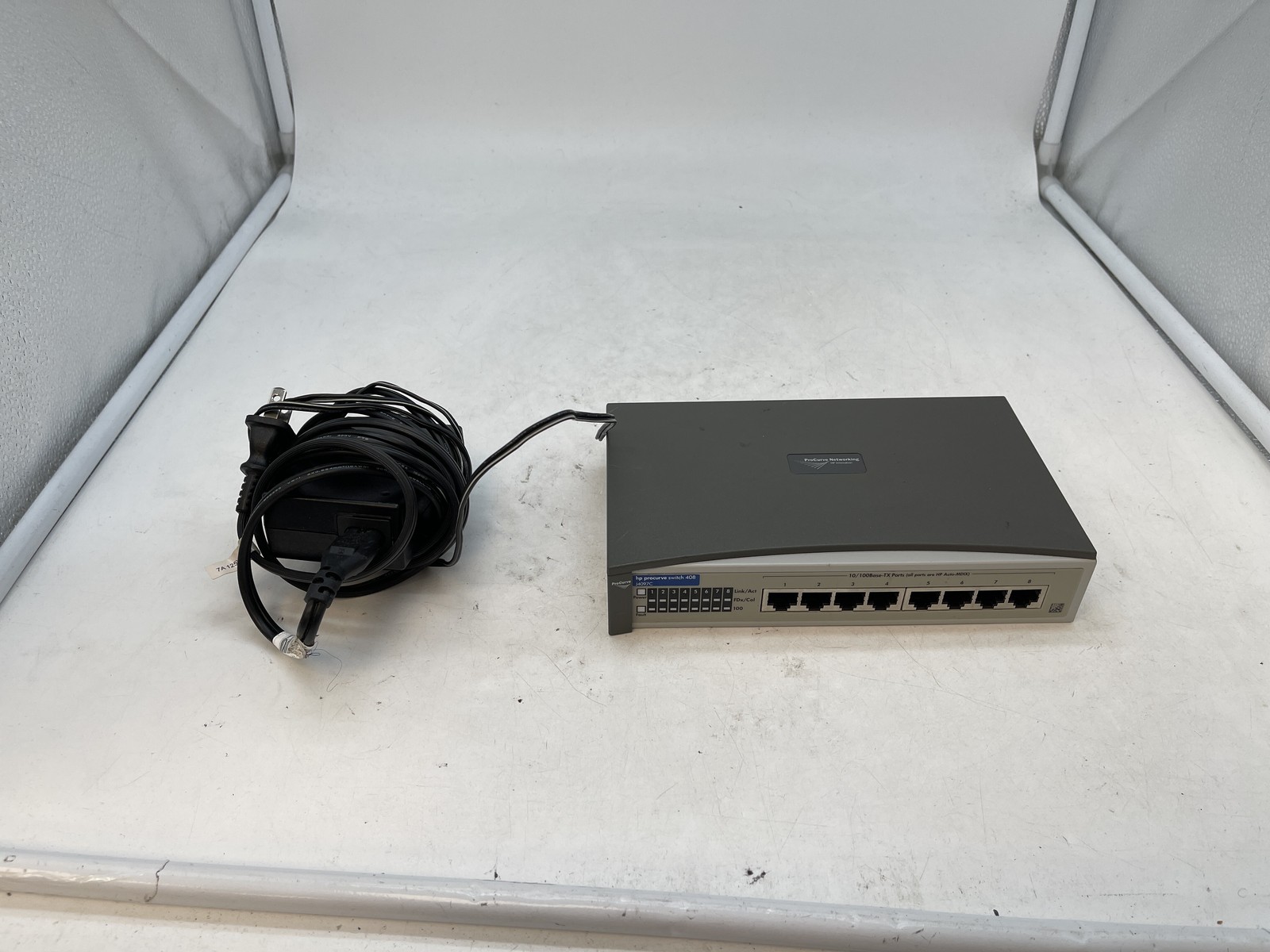 HP ProCurve Switch 408 J4097C 8-Port 10/100 Ethernet Switch - Free S/H