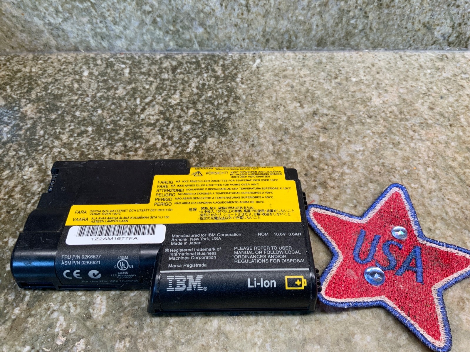 Genuine IBM (Lenovo) 6-cell Li-ion laptop battery, model FRU P/N 02K6627