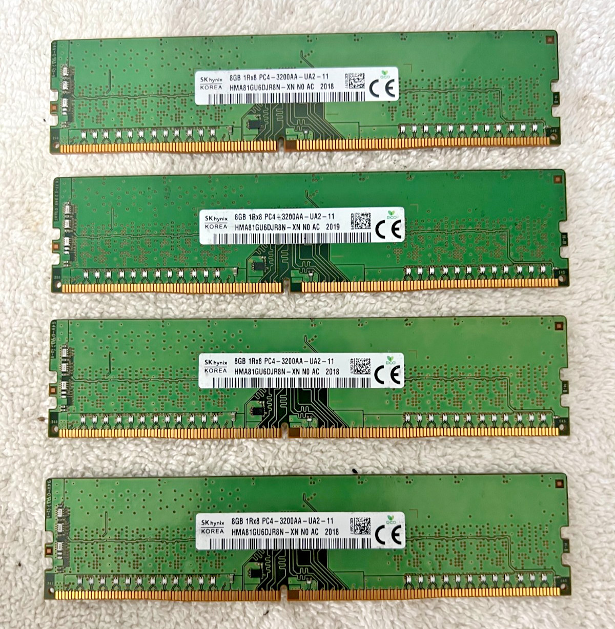 32GB Lot 4x8GB SK Hynix HMA81GU6DJR8N-XN DDR4-3200 UDIMM PC RAM 1Rx8