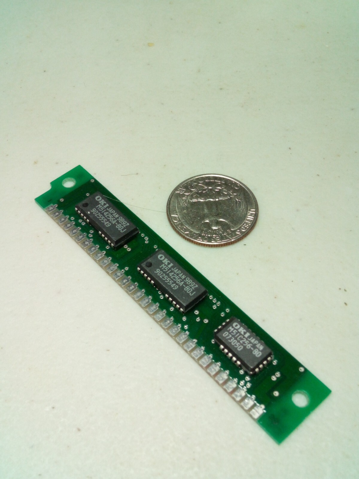 Oki MSC2331A-80YS3 256KB 80NS 30 PIN SIMM RAM 3 CHIP UNTESTED Great Condition 