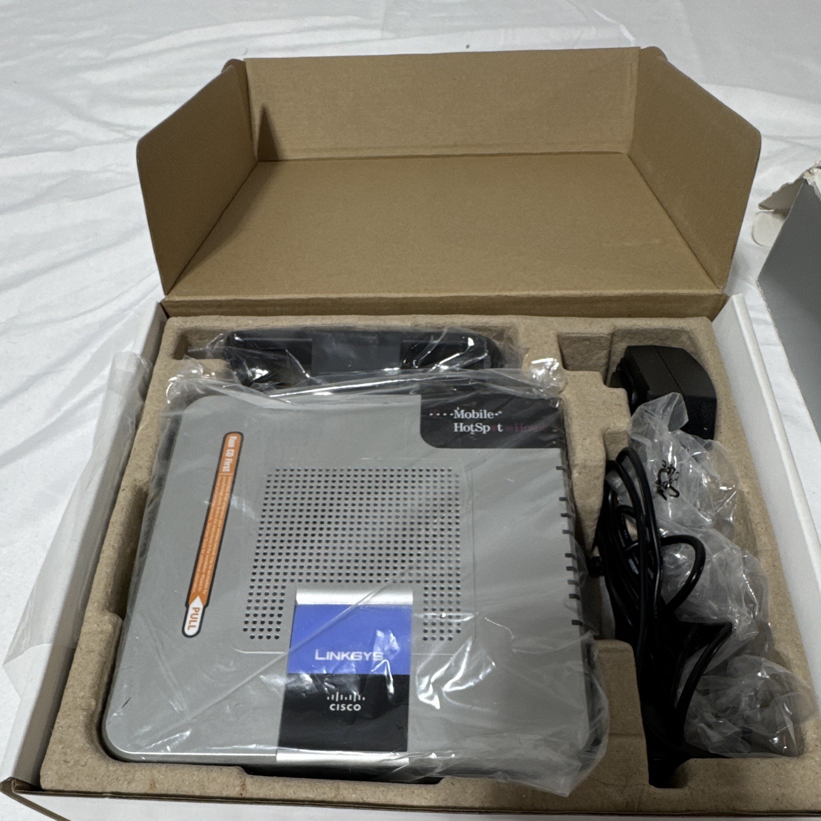 Linksys WRTU54G-TM T-Mobile HotSpot@Home WiFi Router 4-Port 10/100 SIM