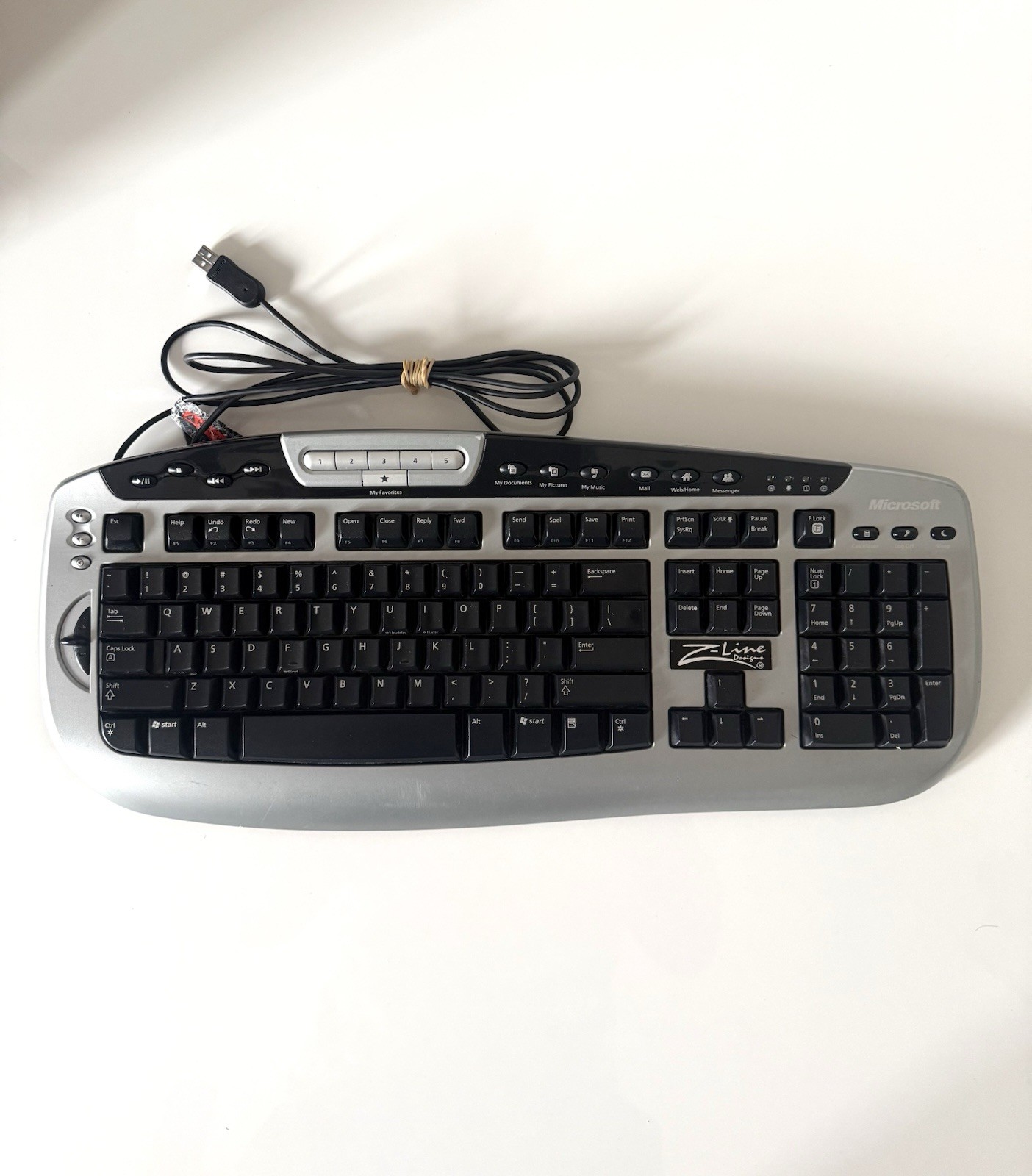 Microsoft Digital Media Pro KC-0405 Wired Keyboard