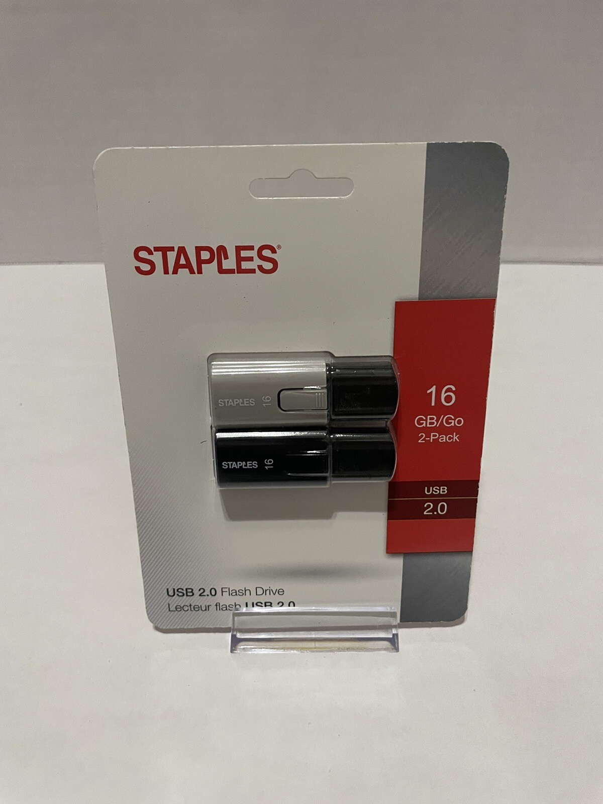 STAPLES 2 X 16 GB Flashdrives USB 2.0 Gray & Black-BRAND NEW