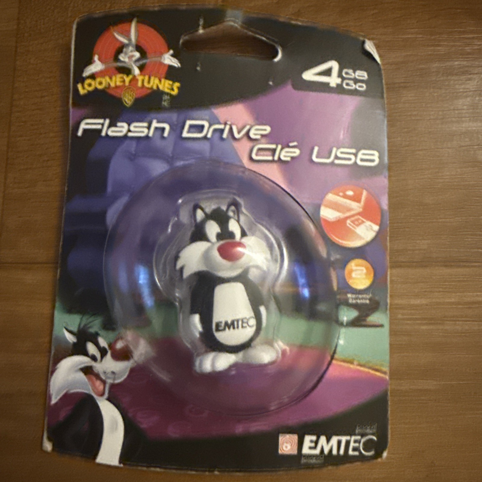 NEW Looney Tunes EMTEC Sylvester the Cat figure 4GB USB 2.0 Novelty Flash Drive