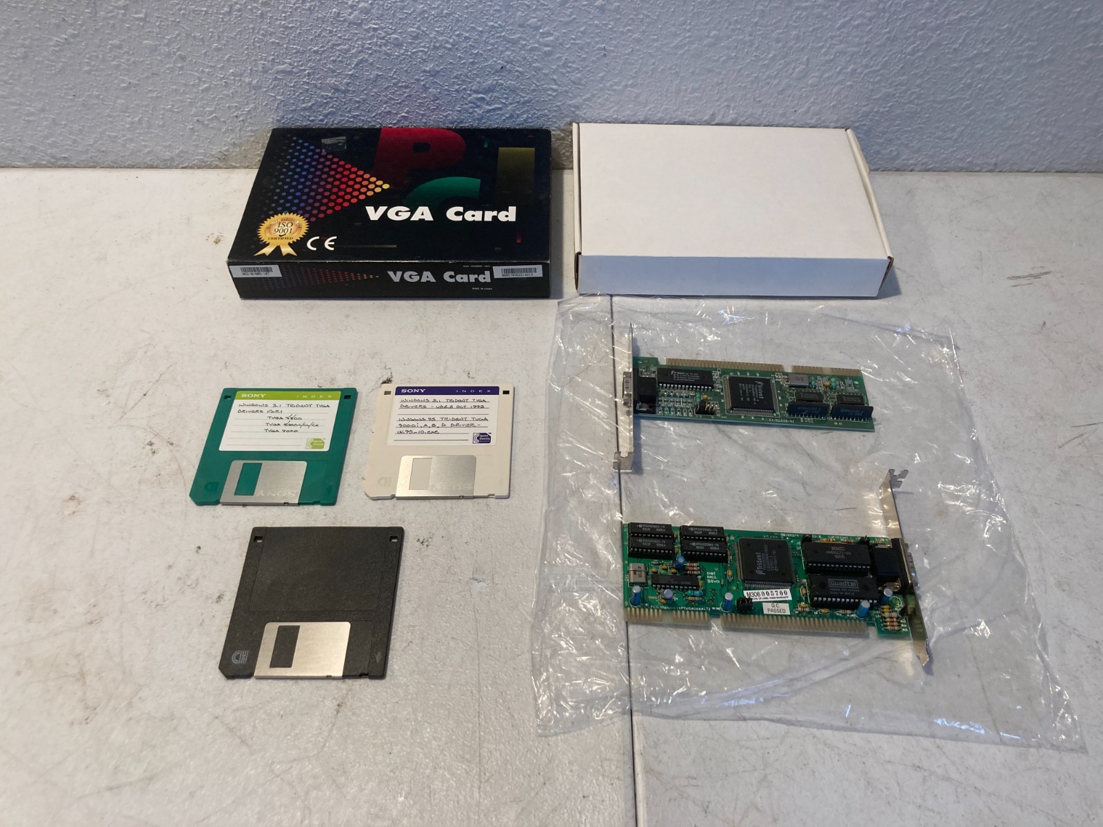Vintage PC ISA VGA Graphics Cards Lot w/ Floppy Disks Retro Computer