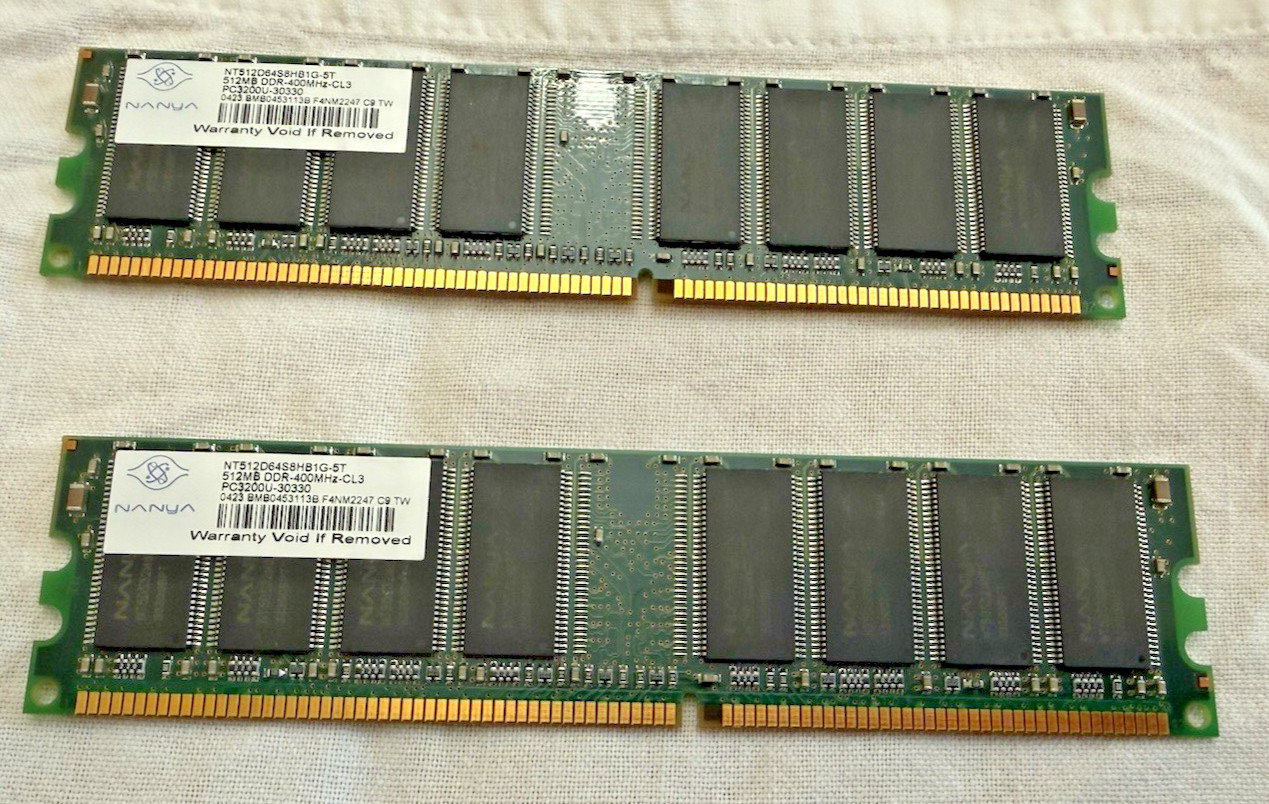LOT 2 512MB DDR PC3200U30330 400MHz CL3 RAM Modules G2U