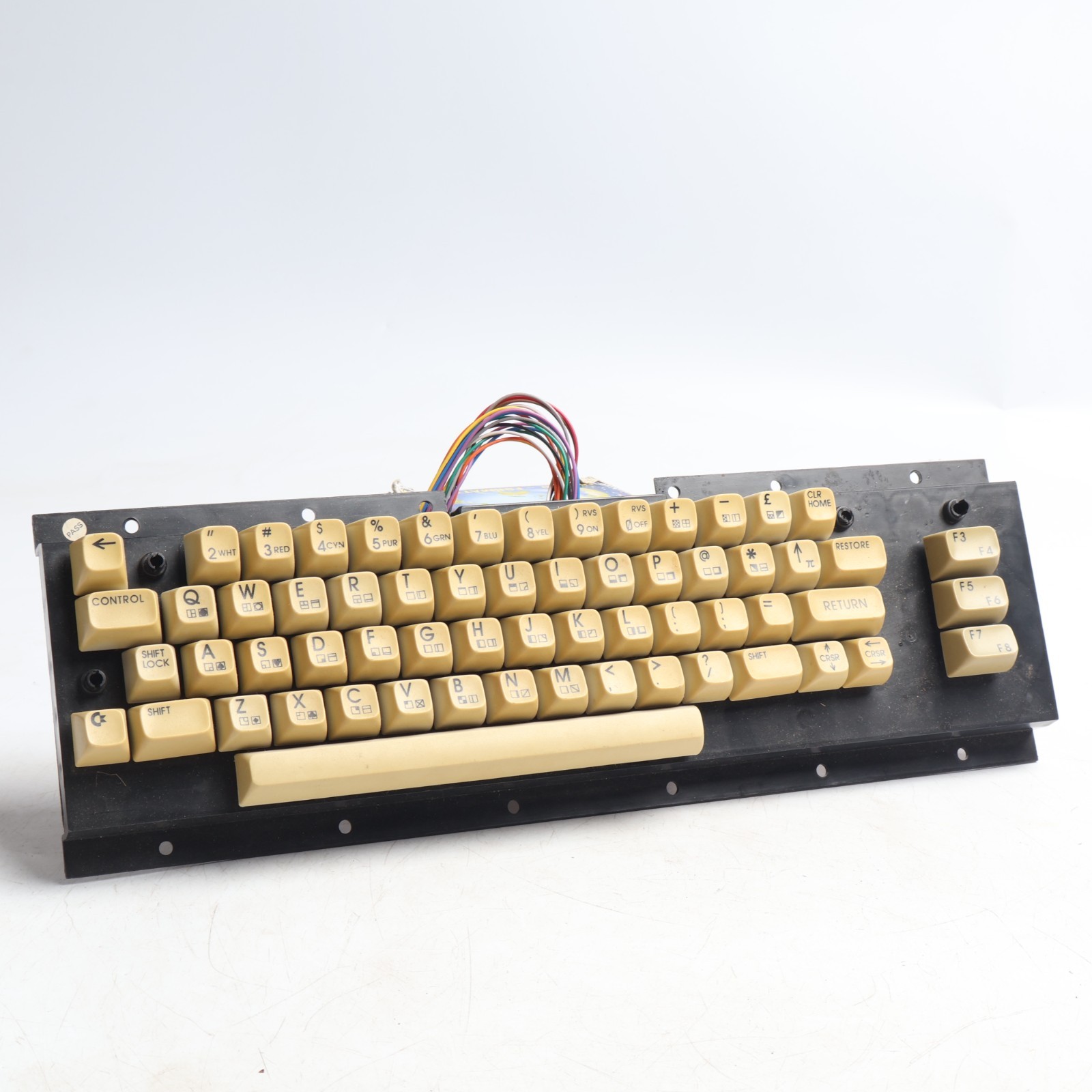 GENUINE ALDi White KEYBOARD for COMMODORE 64c