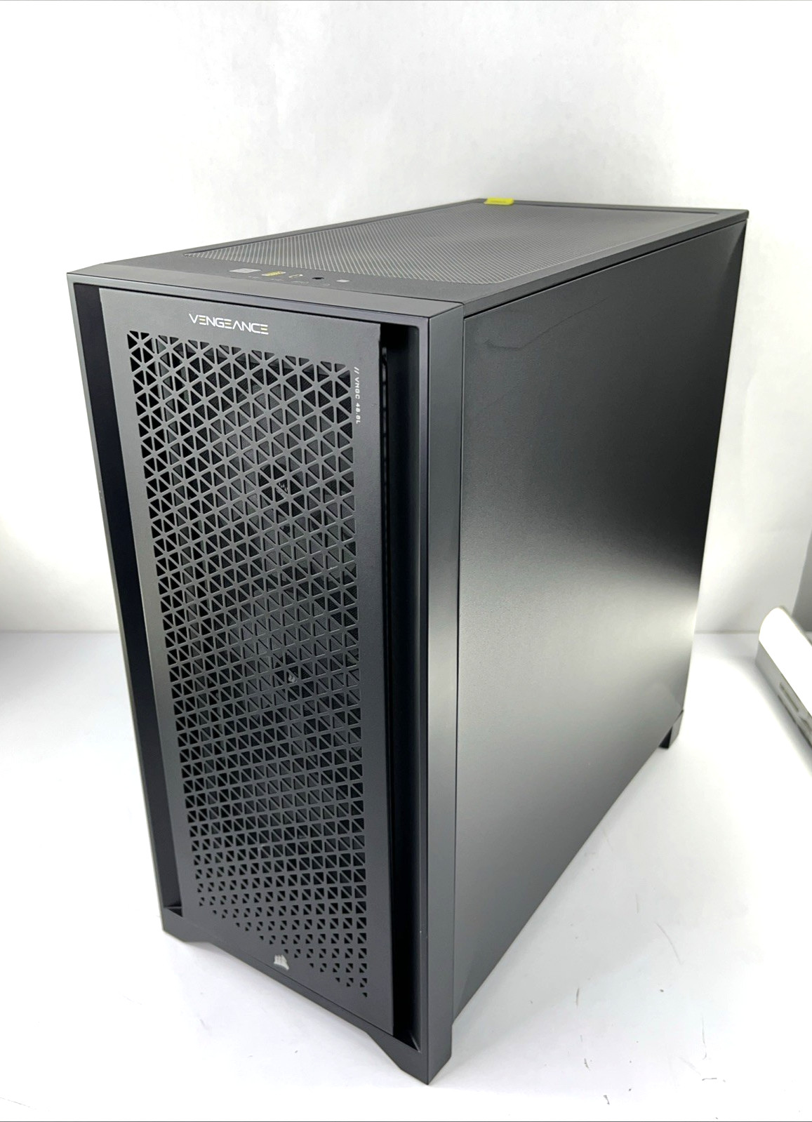 Corsair Vengeance i7400 Gaming PC i7-13700K 32GB DDR5 1TB SSD Quadro P4000 Win11