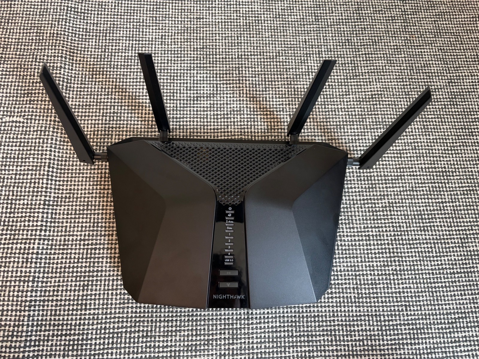 NETGEAR Nighthawk AX6 RAX45 Dual-Band Wi-Fi 6 Router