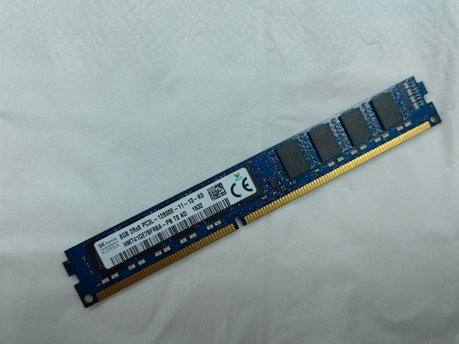 SK Hynix 8GB DDR3 1600 VLP ECC UDIMM RAM 2Rx8 PC3L-12800E HMT41GE7BFR8A-PB 240p