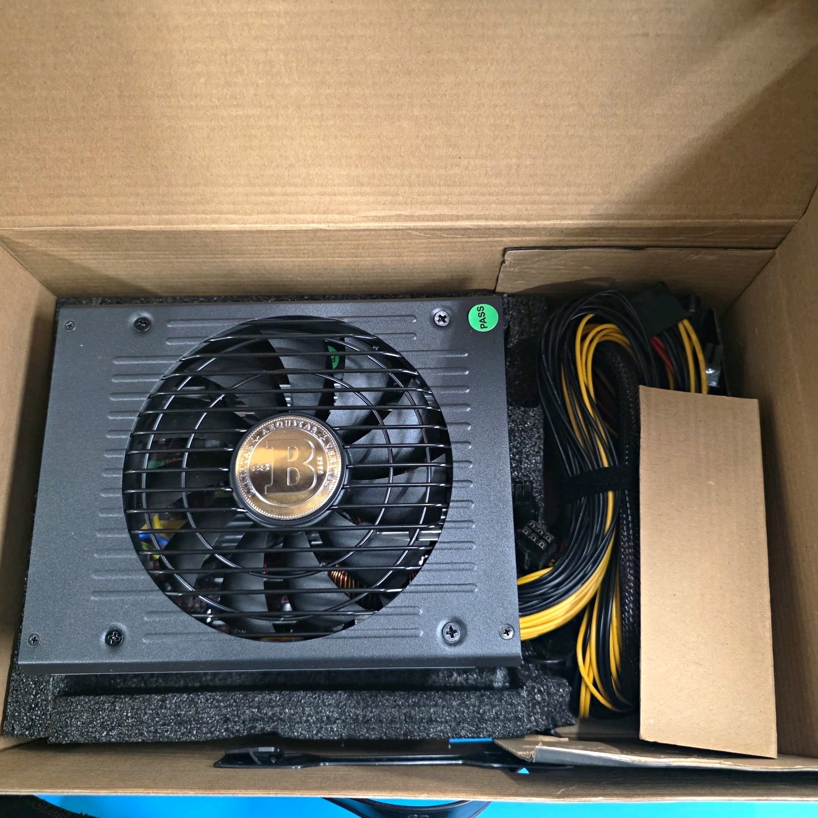 S3P-1650W 1650W ATX Power Supply 80 PLUS Gold Black 1 Fan 24-Pin PCIe