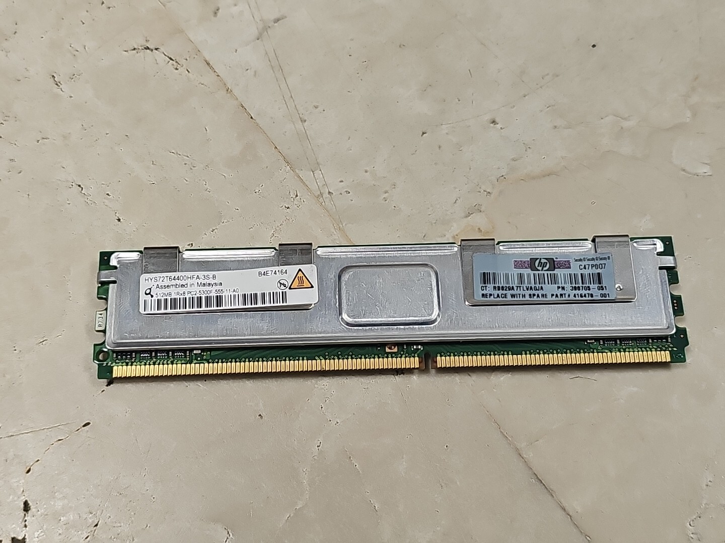 Qimonda HYS72T64400HFA-3S-B PC2-5300F-555-11-A0 512MB Server Memory RAM