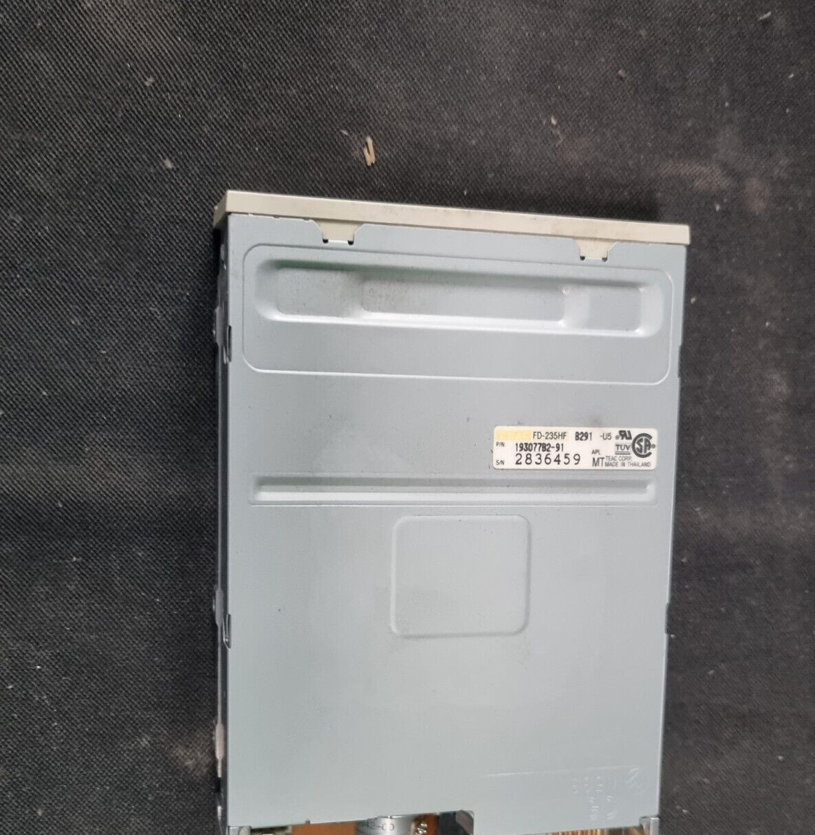 TEAC 193077B2-91 FD-235HF FD-235HF-B291-U5 3.5" INTERNAL FLOPPY DRIVE (IN17S3)