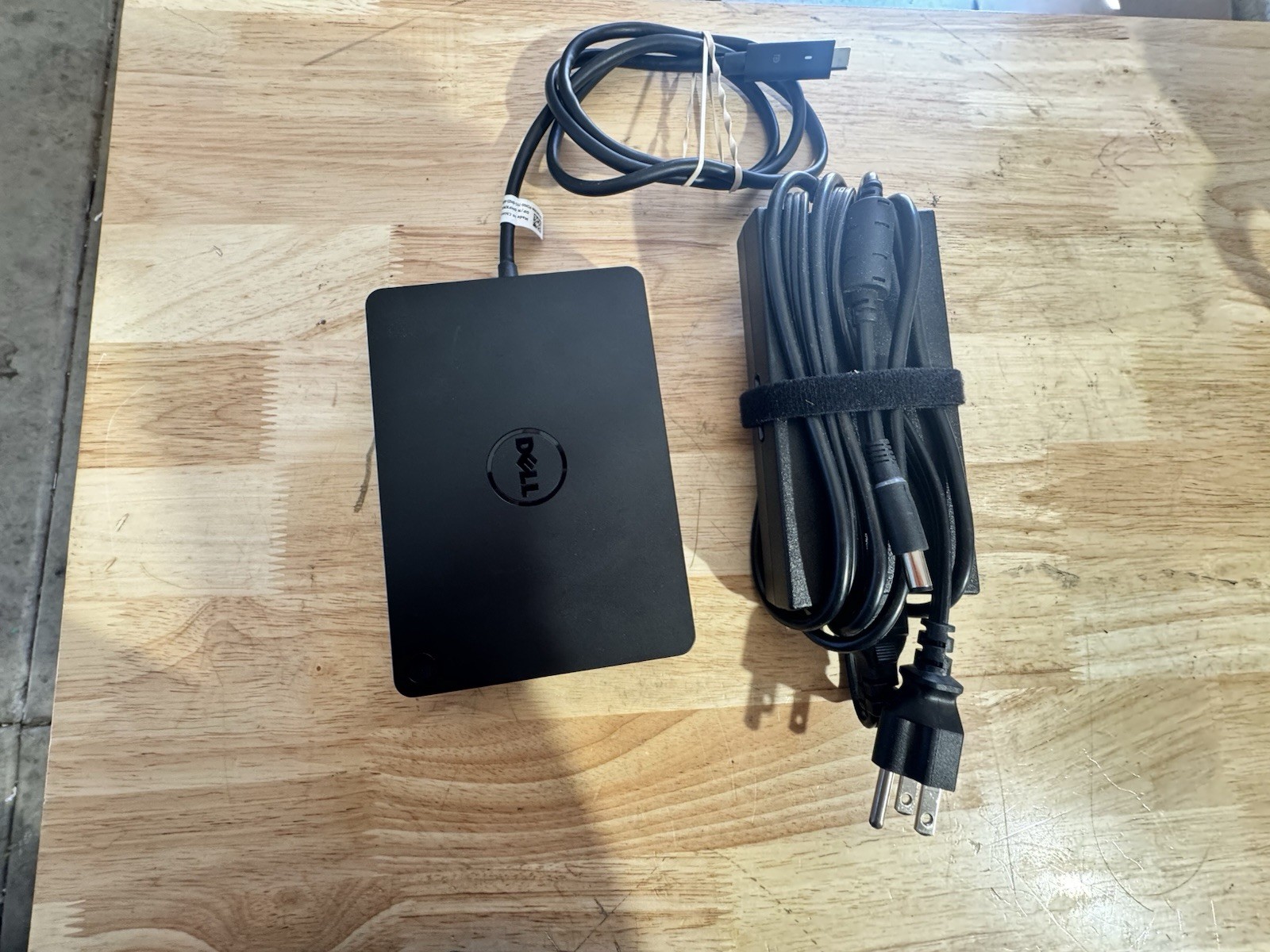 Genuine Dell USB-C Pro Docking Station K17A WD15 HDMI MDP inc 130W AC Adapter