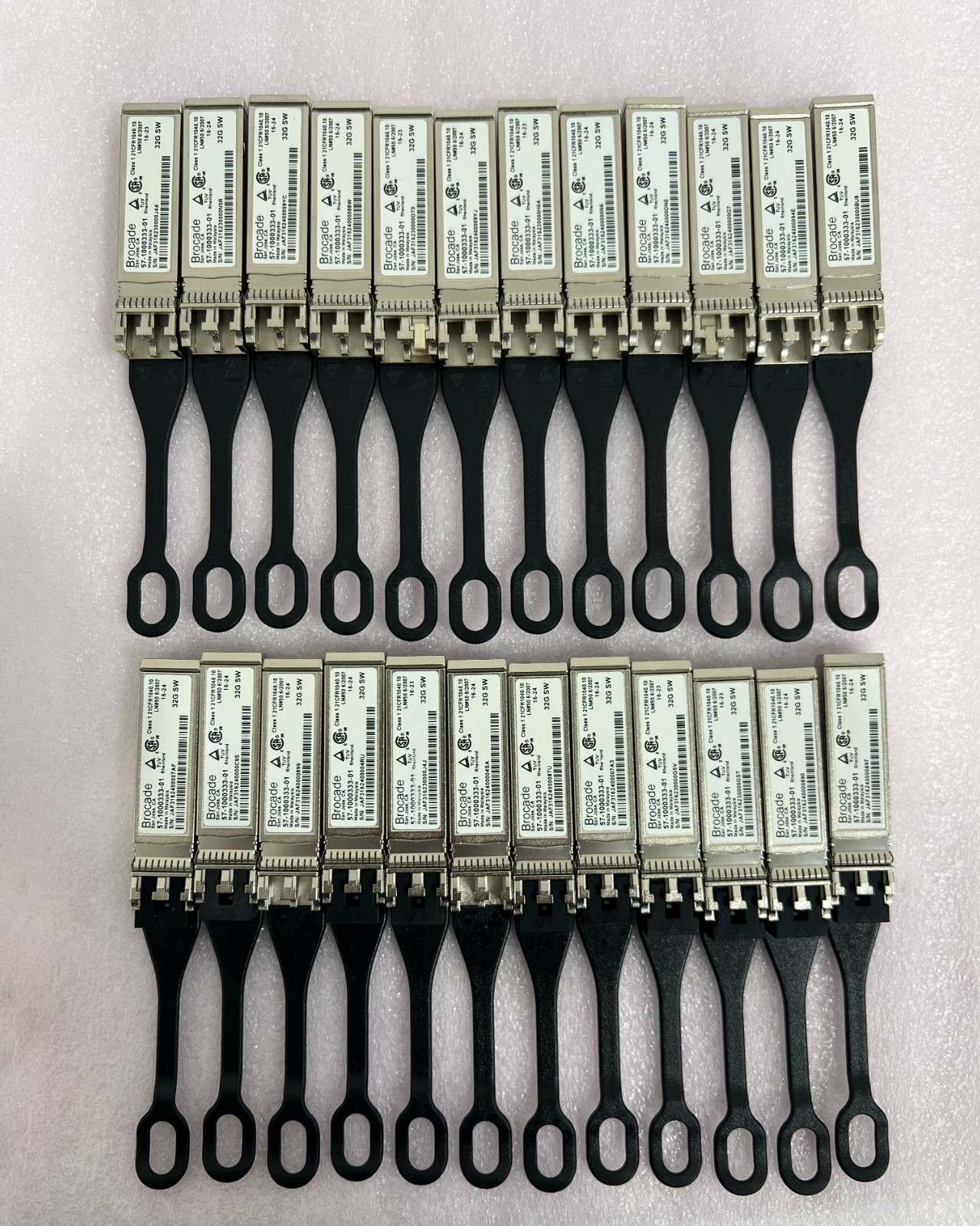 "Lot of 24" BROCADE 57-1000333-01 32 SW Fibre Channel SFP+ Transceiver