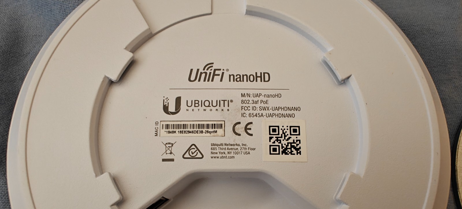 Ubiquiti UniFi nanoHD UAP-Wireless Access Point w/ Mounting Hardware