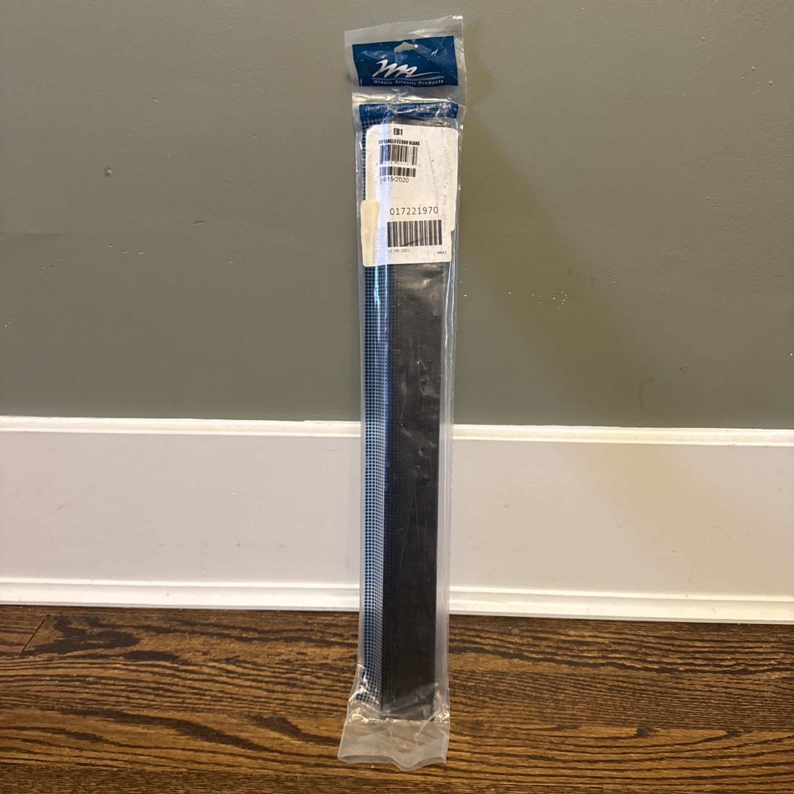 Middle Atlantic 1SP Flanged Econo Blank Panel EB1 (Lot of 5 panels) NEW in Pack