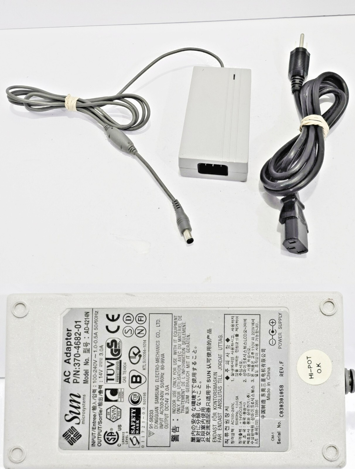 Genuine OEM Sun Microsystems A/C Adapter 14V 3A 370-4682-01 AD-4214N Charger