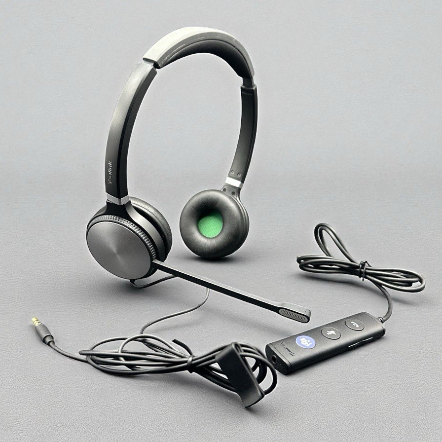 Yealink UH36 Dual Wired Headset w/3.5 mm Jack, USB Adapter (For Parts or Repair)