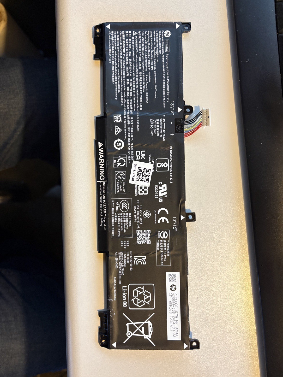 HP RH03XL Laptop Battery 11.4V 42.75Wh Li-Polymer M20117-2C1 Genuine OEM Used