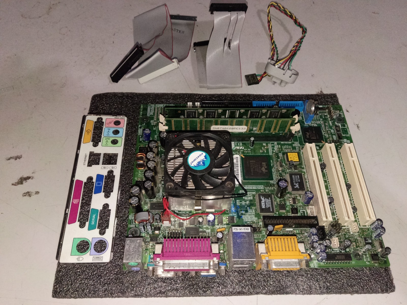 vintage Motherboard Socket 370 with Celeron 1.30 Ghz 256MB