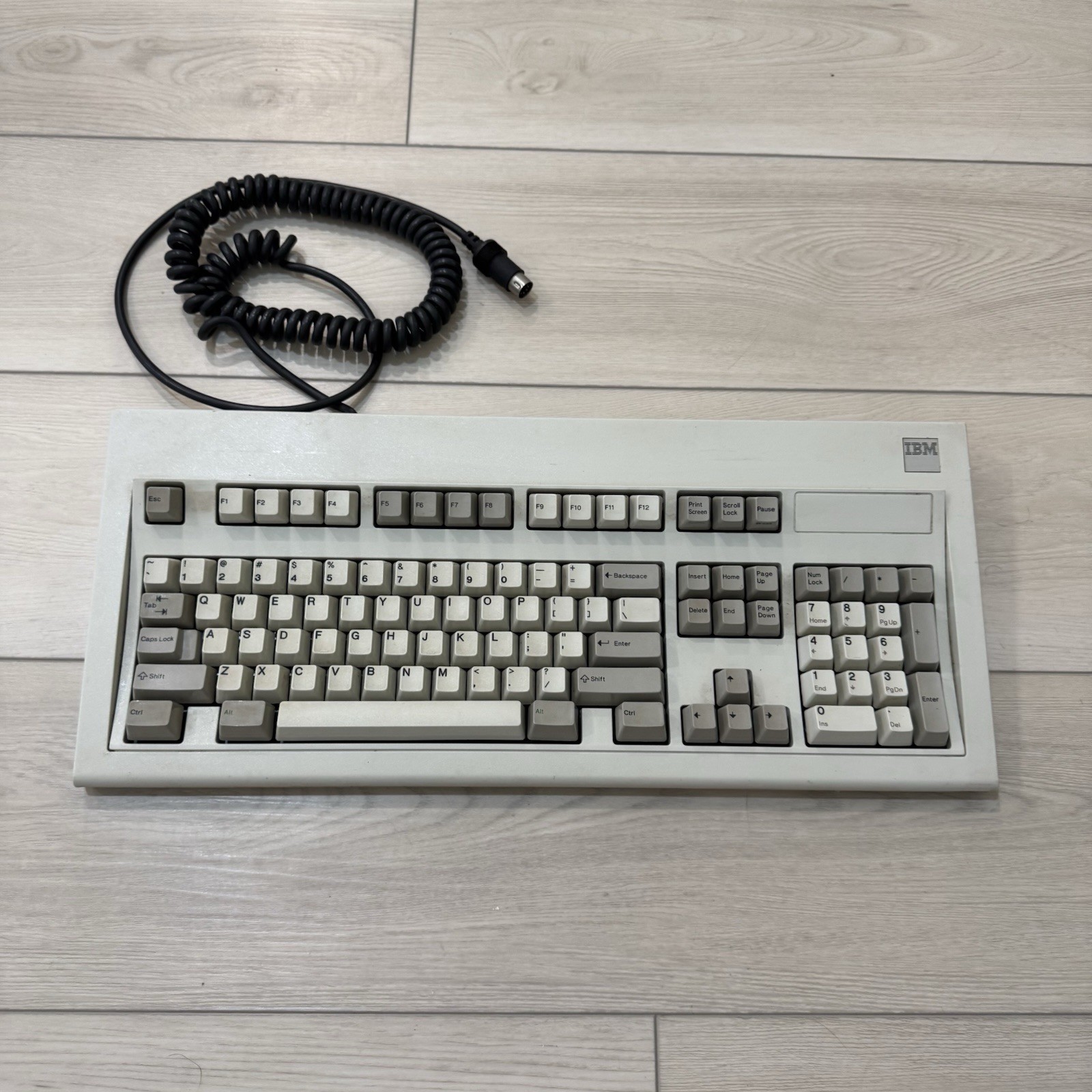 Vintage IBM Model M Terminal Keyboard 05 January 1987 1390120 - Tested